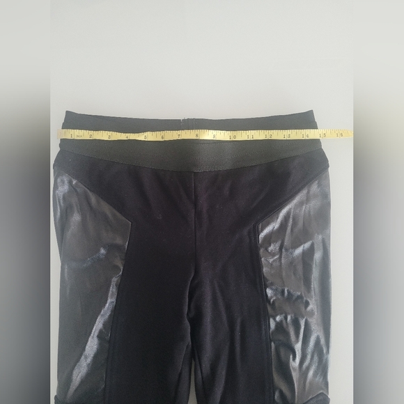BCBGmaxazria Mari Black Two Tone Faux Leather Leggings Size Medium - Picture 6 of 6